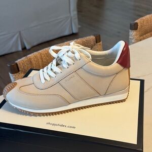 J Slides Lilith Sneakers NEW Off white/wine